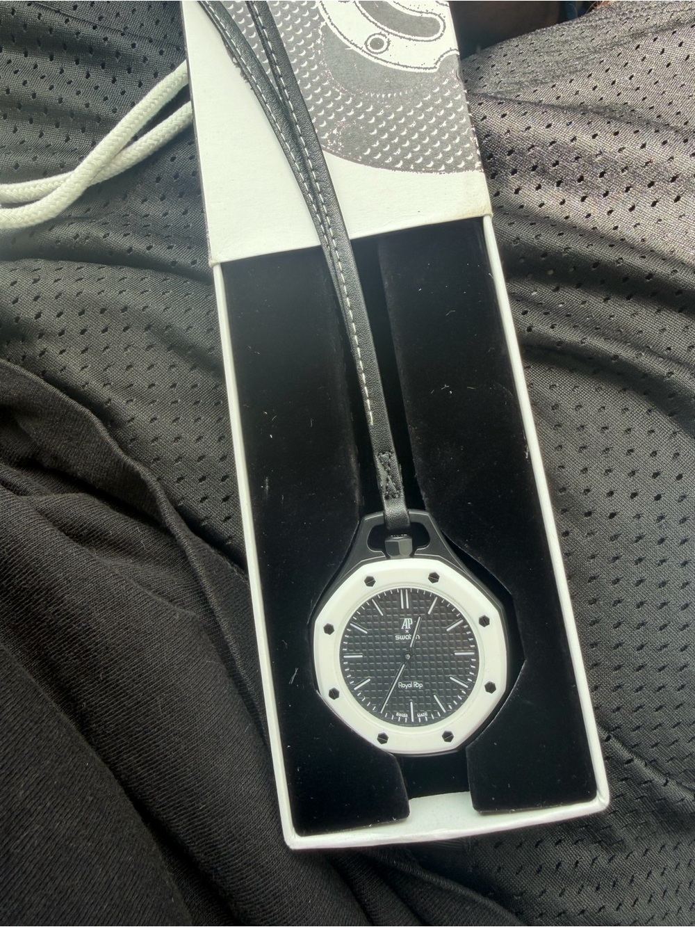 Swatch x AP Royal POP
Collaboration Pocket Watch